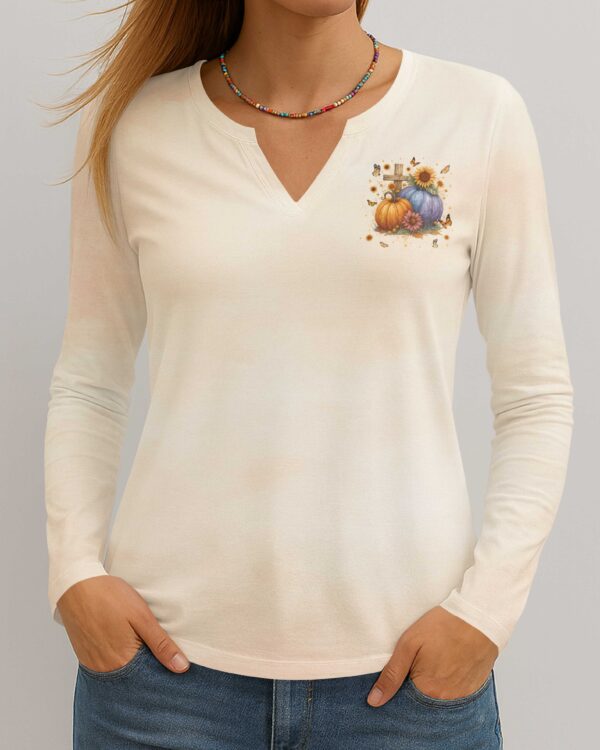 At The Cross I Thank Him For Every Blessing V-neck Long Sleeves Shirt - Image 3