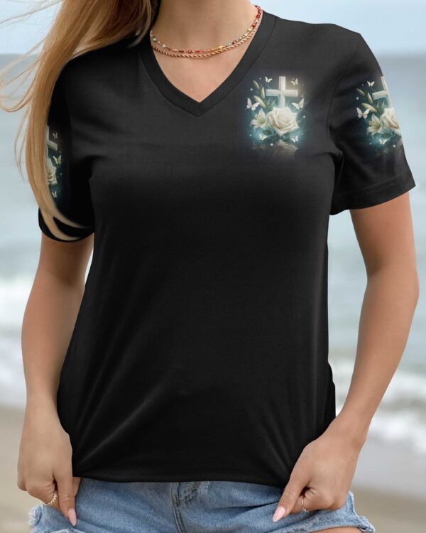 I Believe In God And The Power Of Prayer Shirt - Image 15