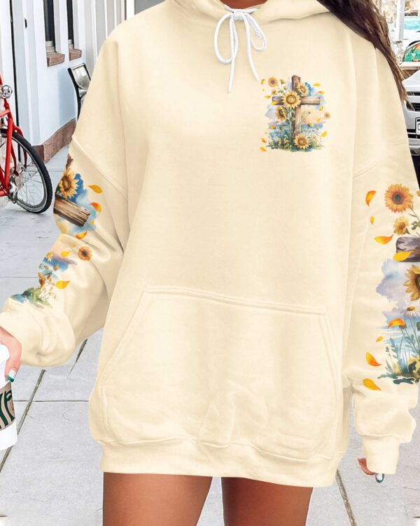 Like Sunflowers To The Light My Soul Turns To Christ Shirt - Image 4