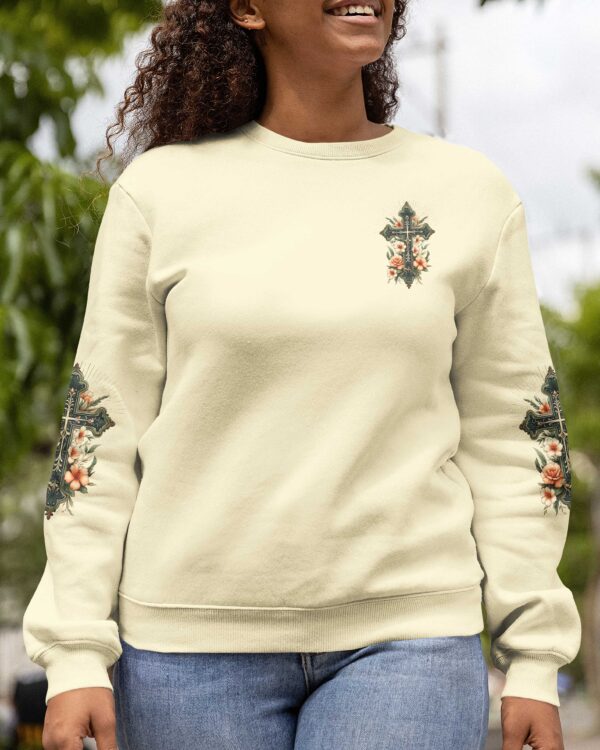 A Praying Mom is a Powerful Force Sweater - Image 7